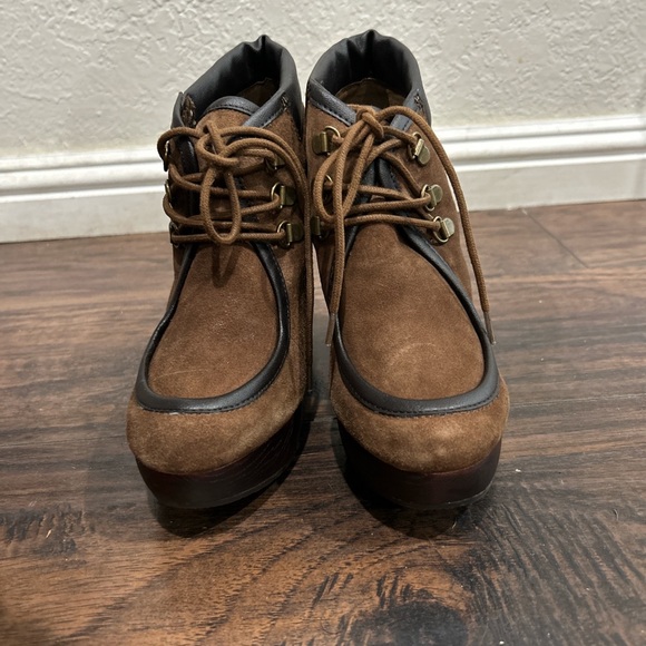 Lucky Brand boots size 7.5 - Picture 2 of 5